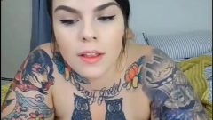 BBW Tattoo Beauty Spanks Her Butt